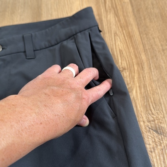 Lululemon Men’s Charcoal Gray Commission Pant Slim Warpstreme LM5975S Size 31 - Picture 4 of 14